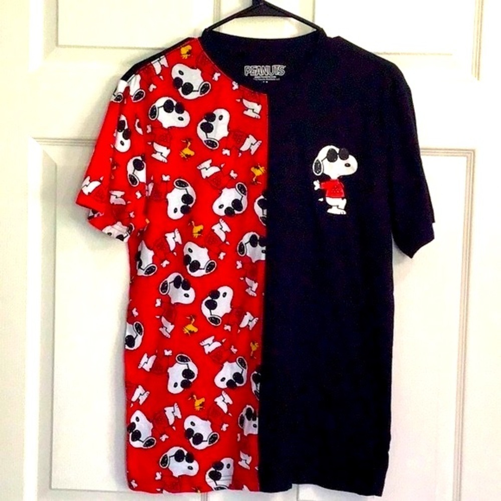 Peanuts/Snoopy  Men's Red & Black Tee - Medium